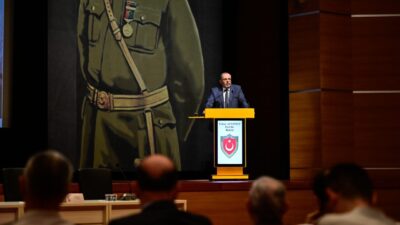 - "Burada hem Türkiye'de hem yurt dışından birçok değerli meslektaşımız