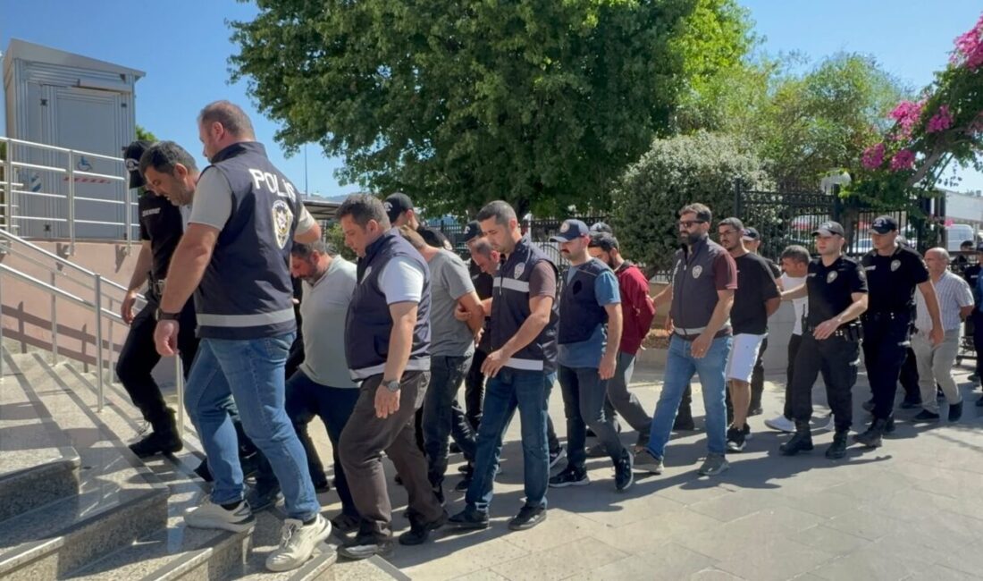 MUĞLA (AA) – Muğla merkezli 4 ilde düzenlenen göçmen kaçakçılığı