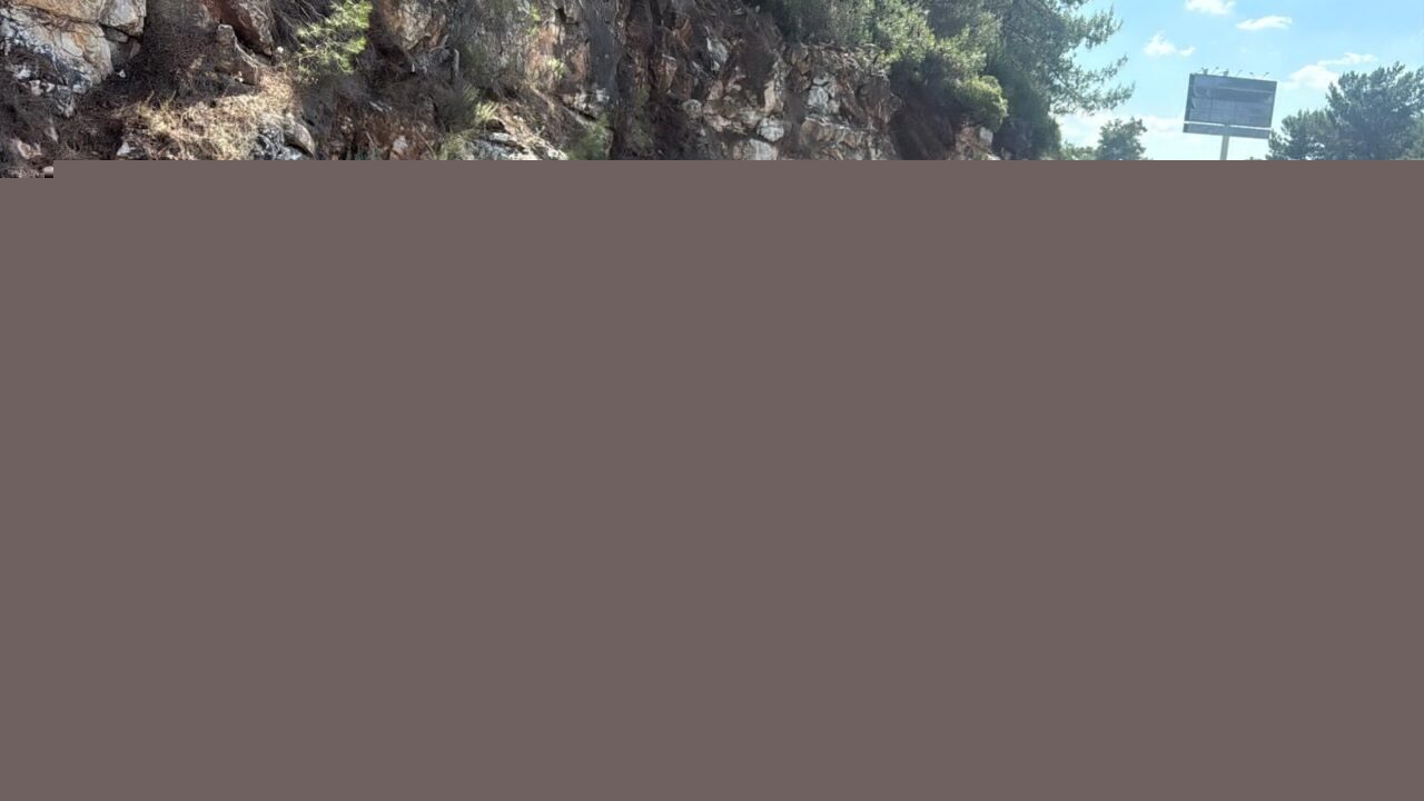 MUĞLA (AA) – Muğla'nın Bodrum ilçesinde otomobille minibüsün çarpışması sonucu