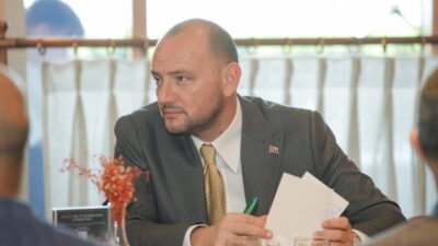 - "Yılın ikinci yarısında İngiltere, Riyad ve Afrika başta olmak