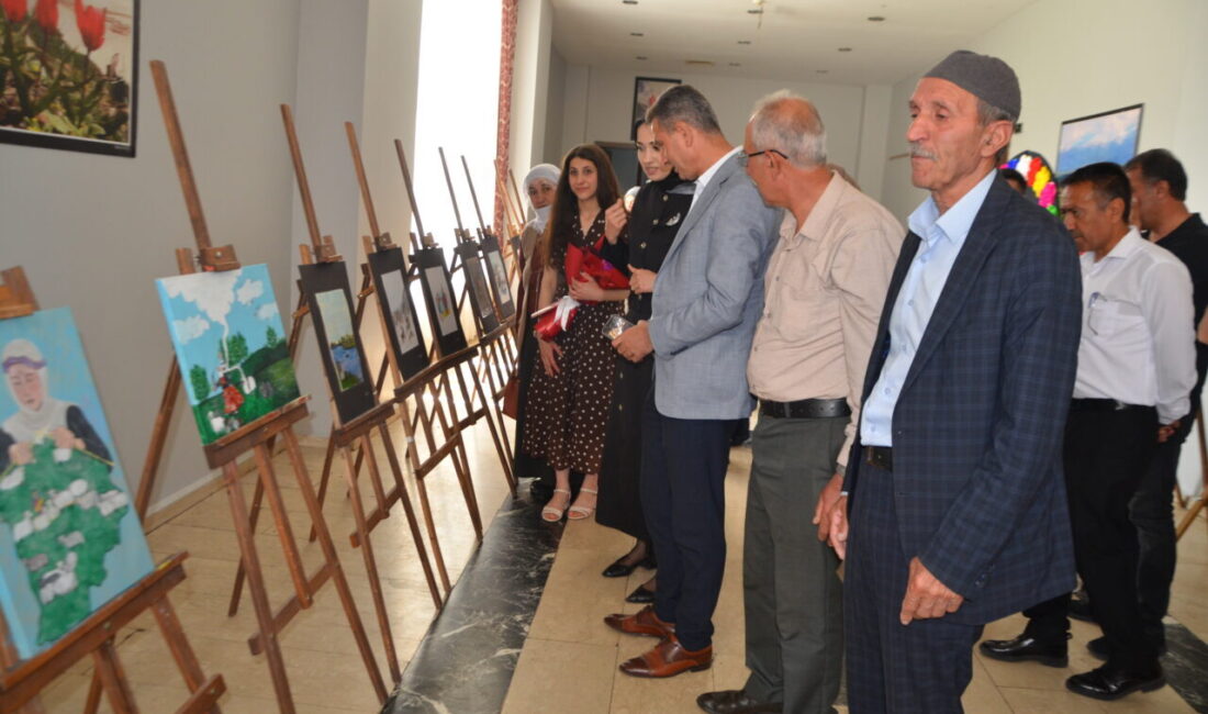 MUŞ (AA) – Muş'un Korkut ilçesinde 23 yaşındaki işitme engelli
