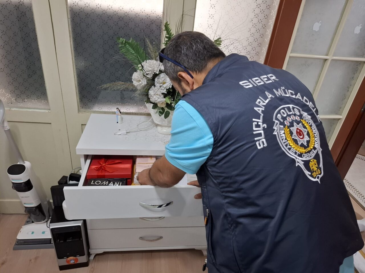 NEVŞEHİR (AA) – Nevşehir merkezli 28 ilde düzenlenen "yasa dışı
