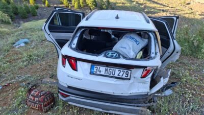 NİĞDE (AA) – Niğde'nin Ulukışla ilçesinde SUV tipi aracın şarampole