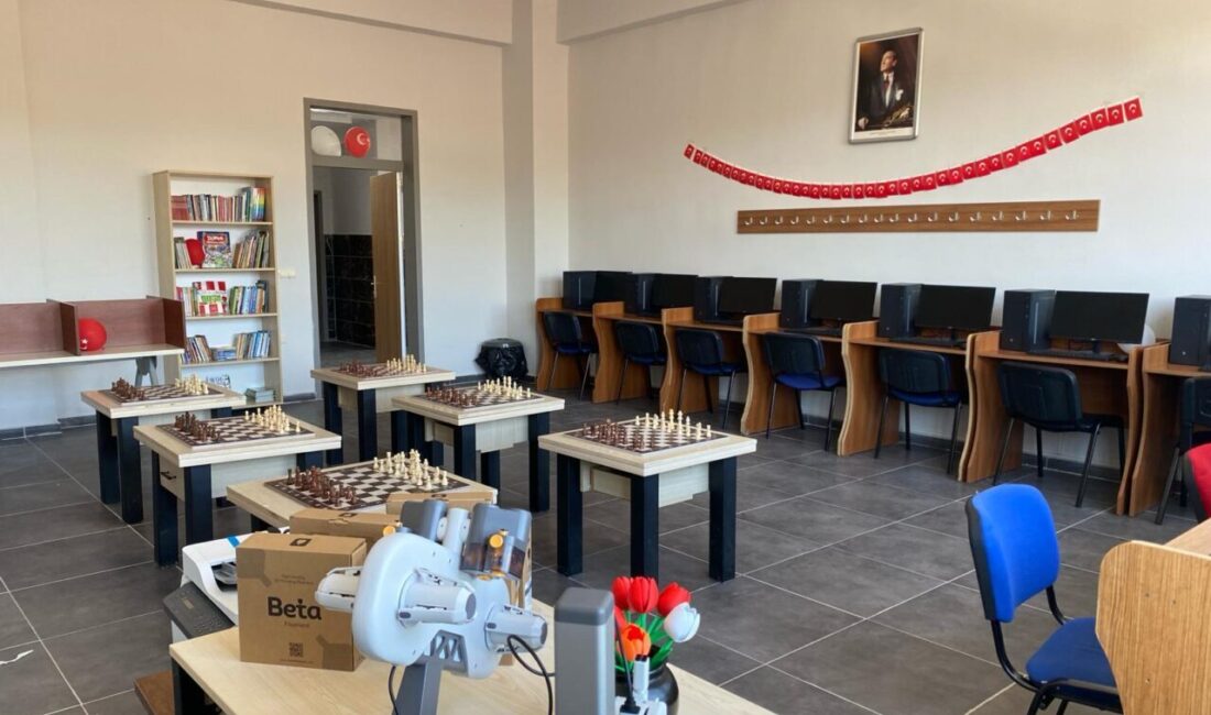 KAHRAMANMARAŞ (AA) – Kahramanmaraş'taki okul saldırısında hayatını kaybeden matematik öğretmeni