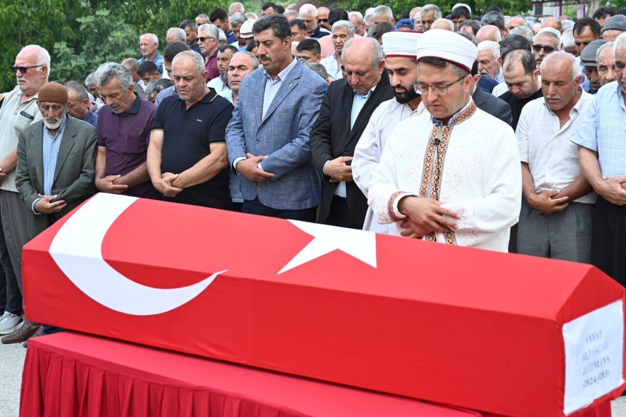 OSMANİYE (AA) – Görev yaptığı Ağrı'dan düğün hazırlığı için döndüğü
