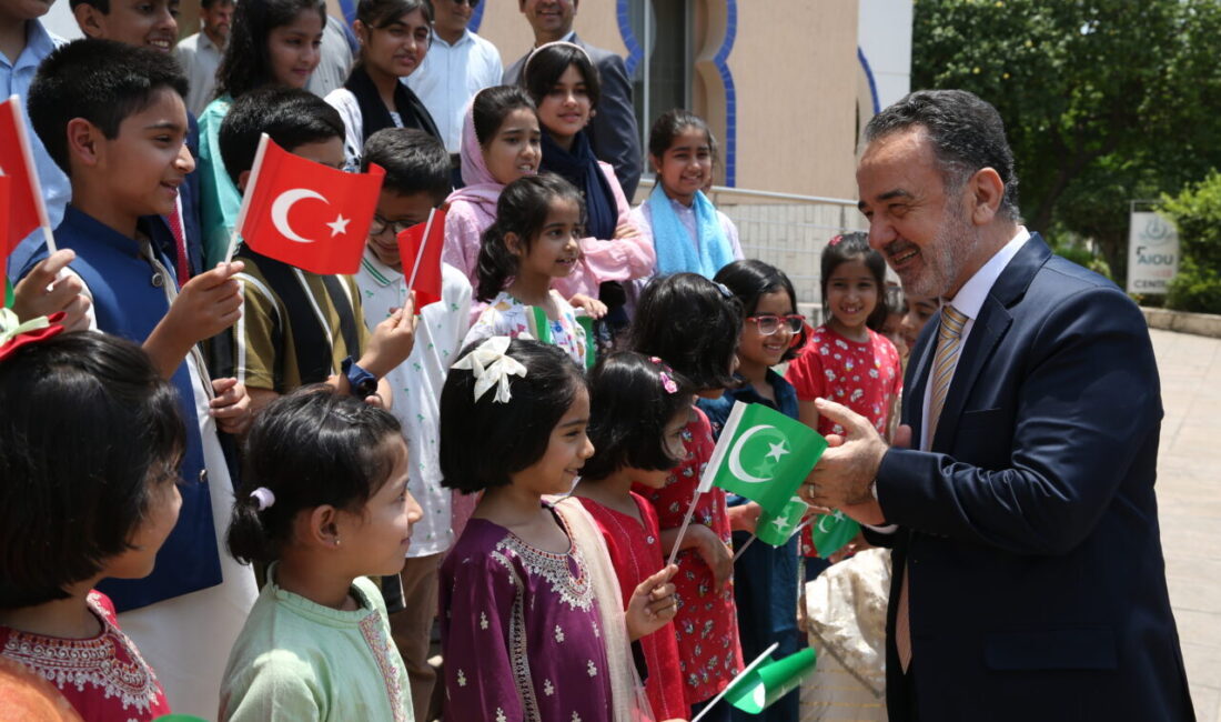 İSLAMABAD (AA) – Yunus Emre Enstitüsü (YEE) ile Allama Iqbal