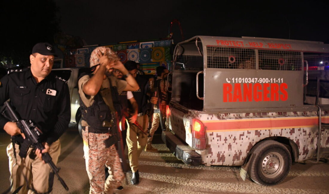 ANKARA (AA) – Pakistan'ın Karaçi kentinde bir paramiliter grubun merkezine