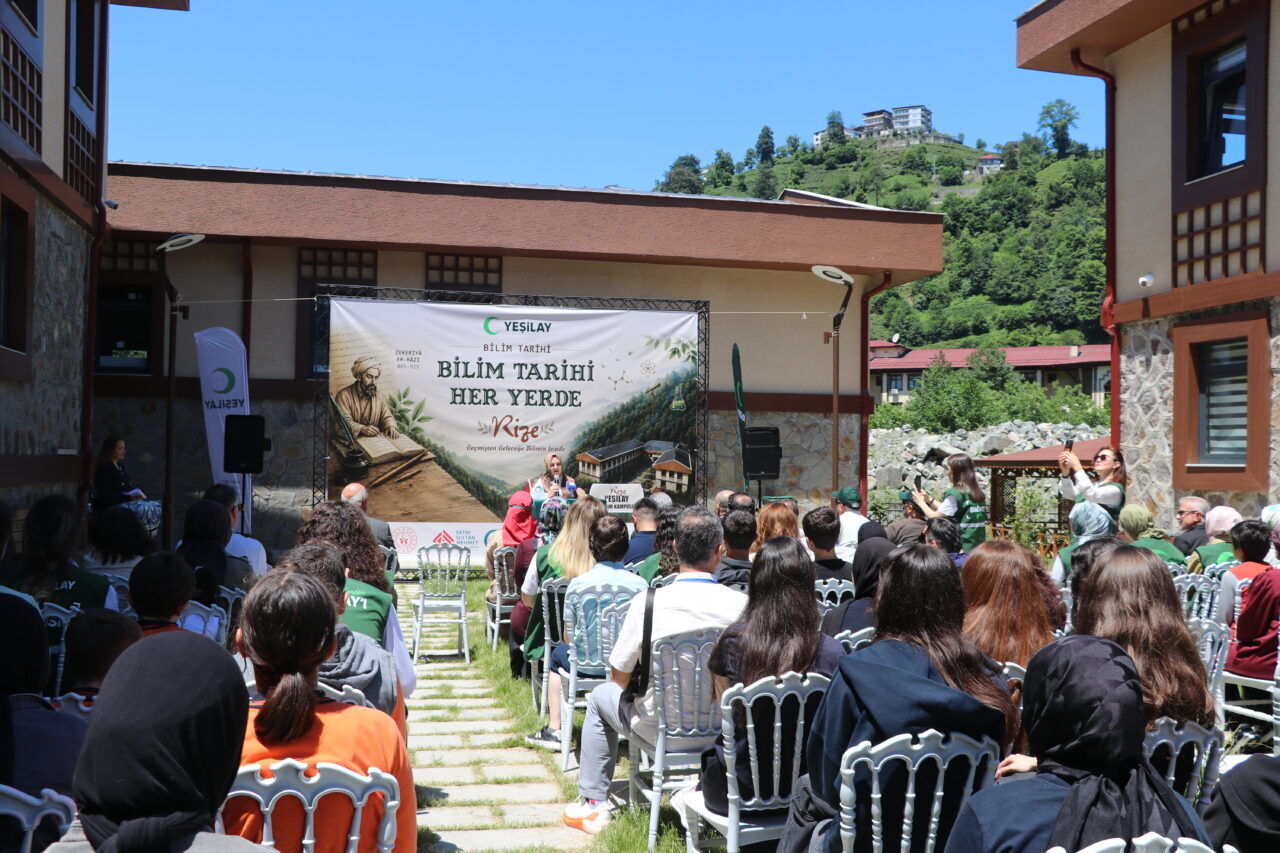 RİZE (AA) – Rize'de, Fatih Sultan Mehmet Vakıf Üniversitesi Prof.