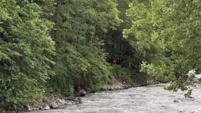 RİZE (AA) – Rize'nin Çamlıhemşin ilçesindeki Fırtına Deresi'nde kaybolan kişiyi