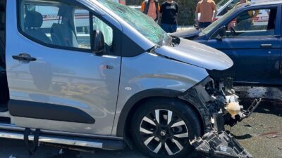 RİZE (AA) – Rize'nin Ardeşen ilçesinde ters yönden giden otomobilin