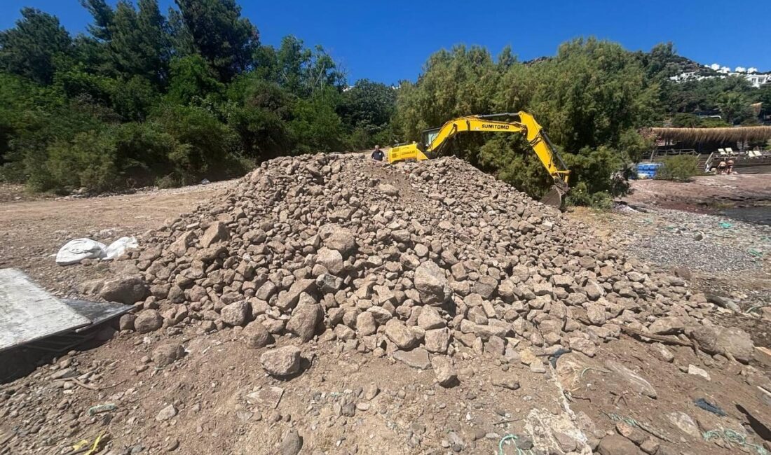 MUĞLA (AA) – Muğla'nın Bodrum ilçesinde sahil kesimine izinsiz beton