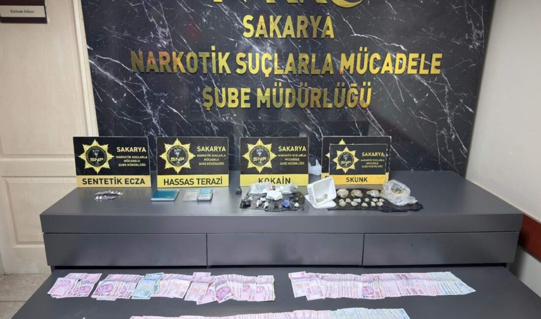 SAKARYA (AA) – Sakarya'nın Adapazarı ilçesinde düzenlenen uyuşturucu operasyonunda gözaltına