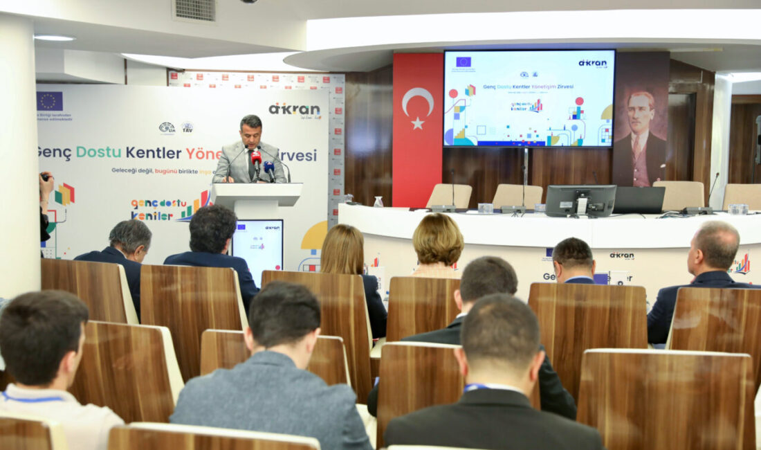 SAMSUN (AA) – Samsun Büyükşehir Belediyesi, gençlerin yerel yönetim süreçlerine