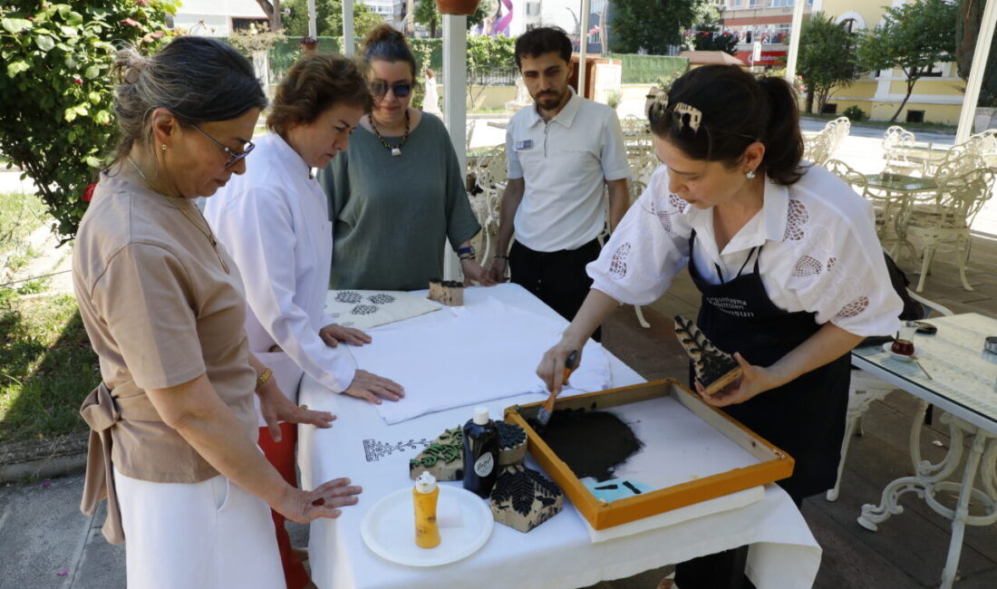 SAMSUN (AA) – Samsun Kültür Yolu Festivali kapsamında geleneksel tahta