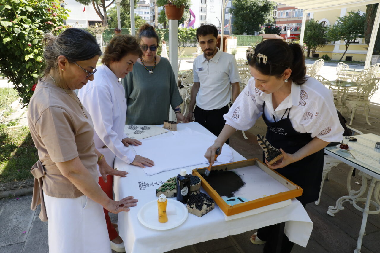 SAMSUN (AA) – Samsun Kültür Yolu Festivali kapsamında geleneksel tahta