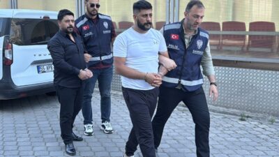 SAMSUN (AA) – Samsun'un Atakum ilçesinde arsa sahibini bıçakla yaralayıp