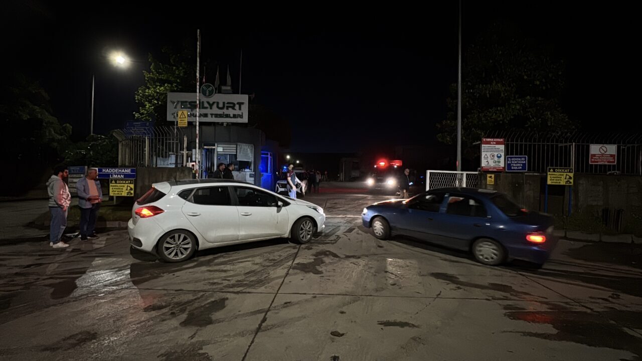 SAMSUN (AA) – Samsun'un Tekkeköy ilçesinde bir fabrikada çalışan 3