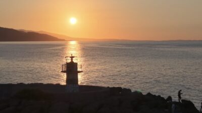 SAMSUN (AA) – Samsun'un Yakakent ilçesinde gün batımı dronla görüntülendi.