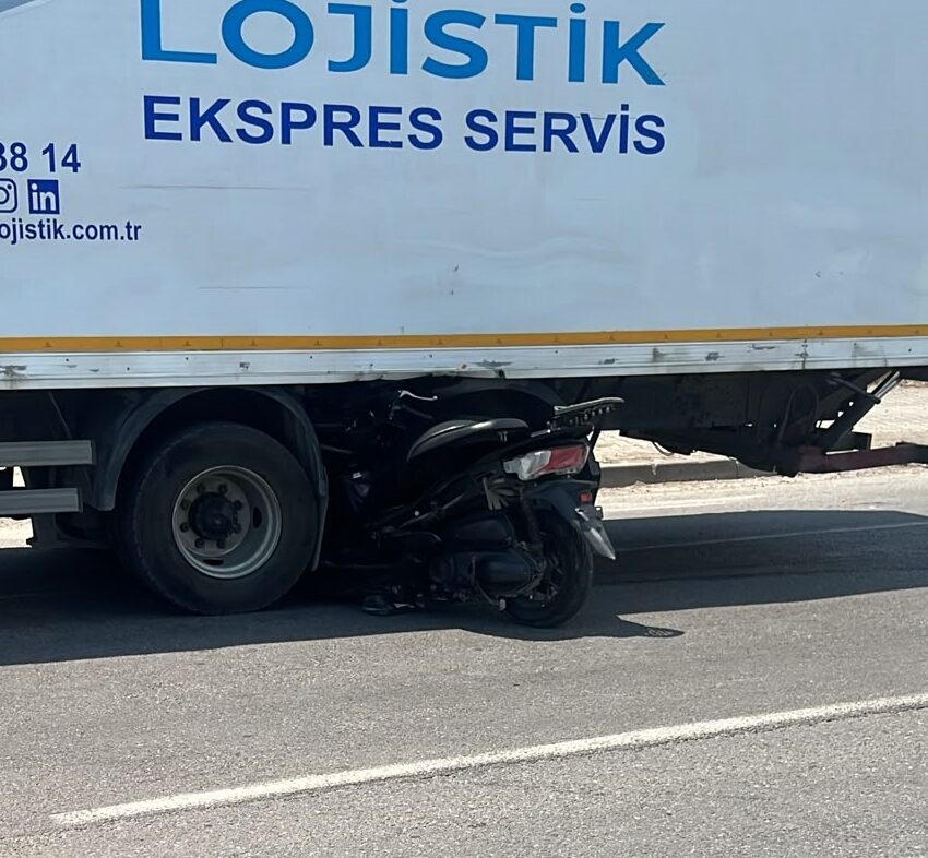 SAMSUN (AA) – Samsun'un 19 Mayıs ilçesinde kamyonla çarpışan motosikletin