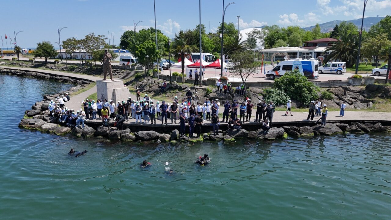 SAMSUN (AA) – Samsun'da Türkiye Çevre Haftası kapsamında sahil ve