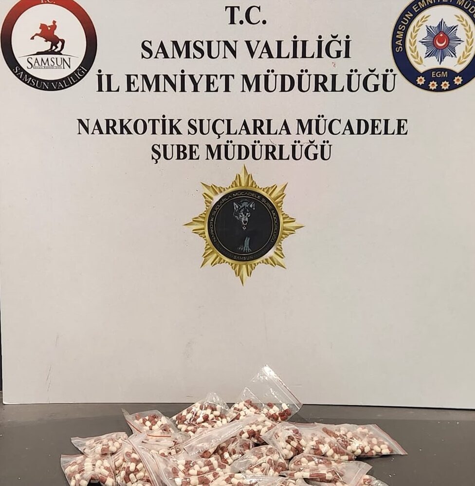 SAMSUN (AA) – Samsun'da düzenlenen uyuşturucu operasyonunda 8 şüpheli gözaltına
