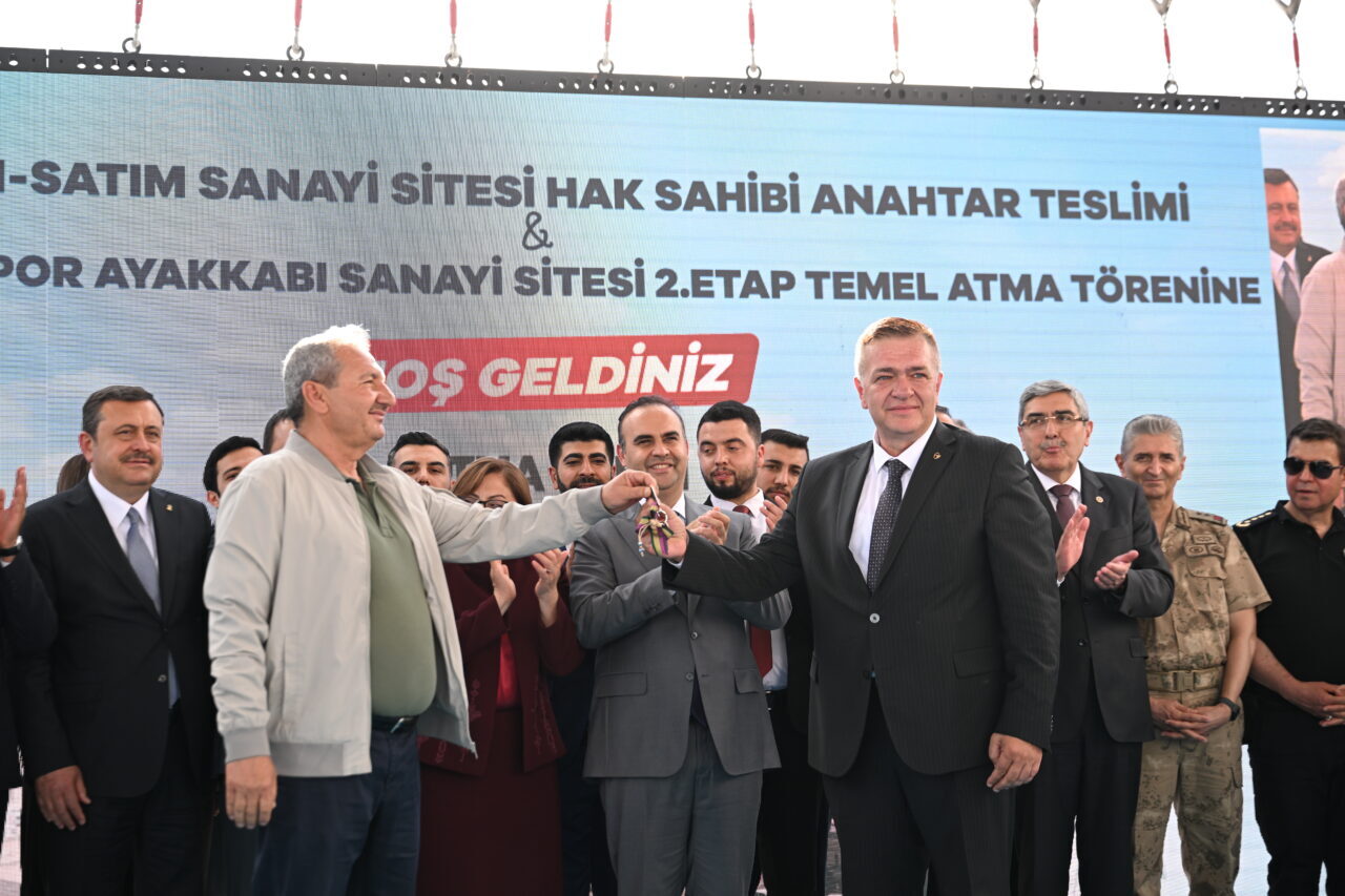 - "OSB'lerde üretmekte olan fabrika sayısını 11 binden 61 bine