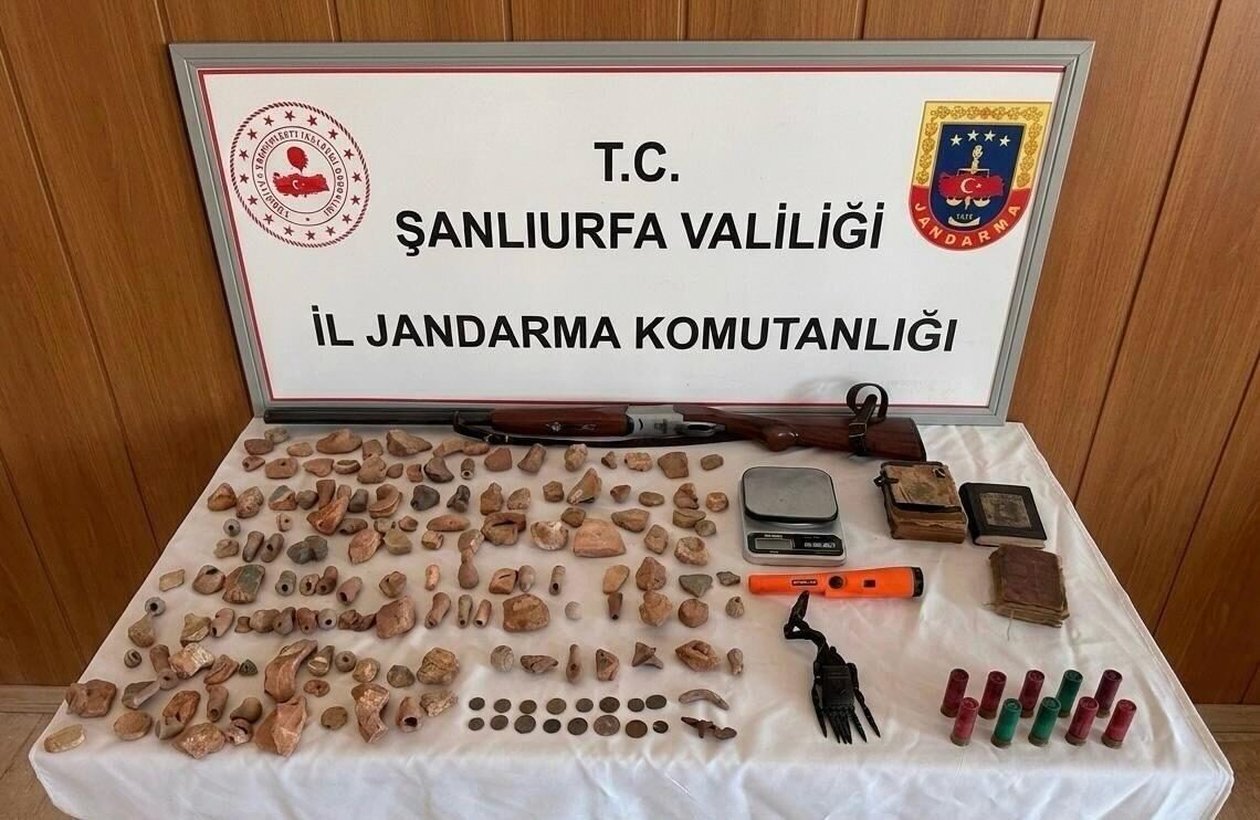 ŞANLIURFA (AA) – Şanlıurfa'nın Halfeti ilçesinde, tarihi eser olduğu değerlendirilen