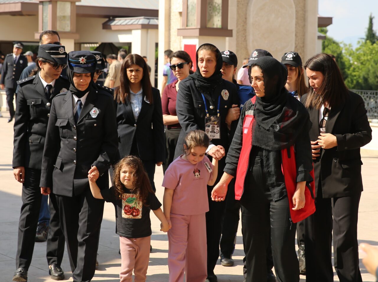 - Cenaze törenine İçişleri Bakan Yardımcısı Bülent Turan da katıldı