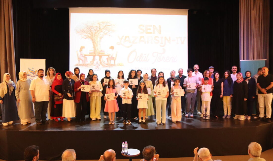 - "Endülüs Okuma Projesi" kapsamında Türkiye genelinde gönüllü öğretmen ve
