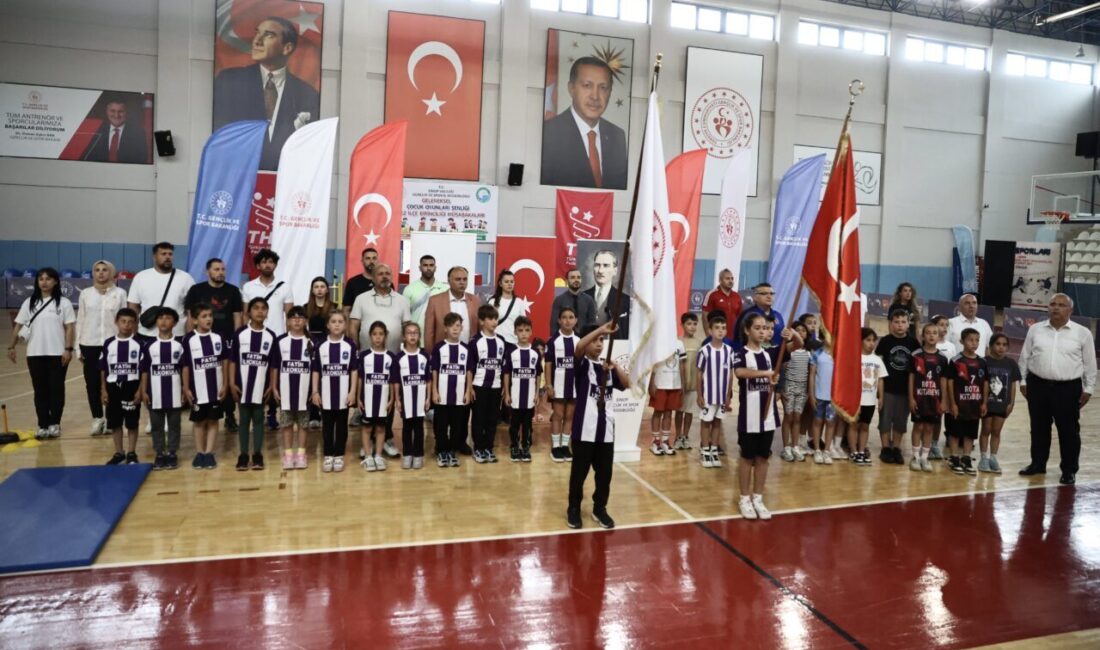 SİNOP (AA) – Sinop'ta çocuklar Geleneksel Çocuk Oyunları Şenliği'nde eğlendi.