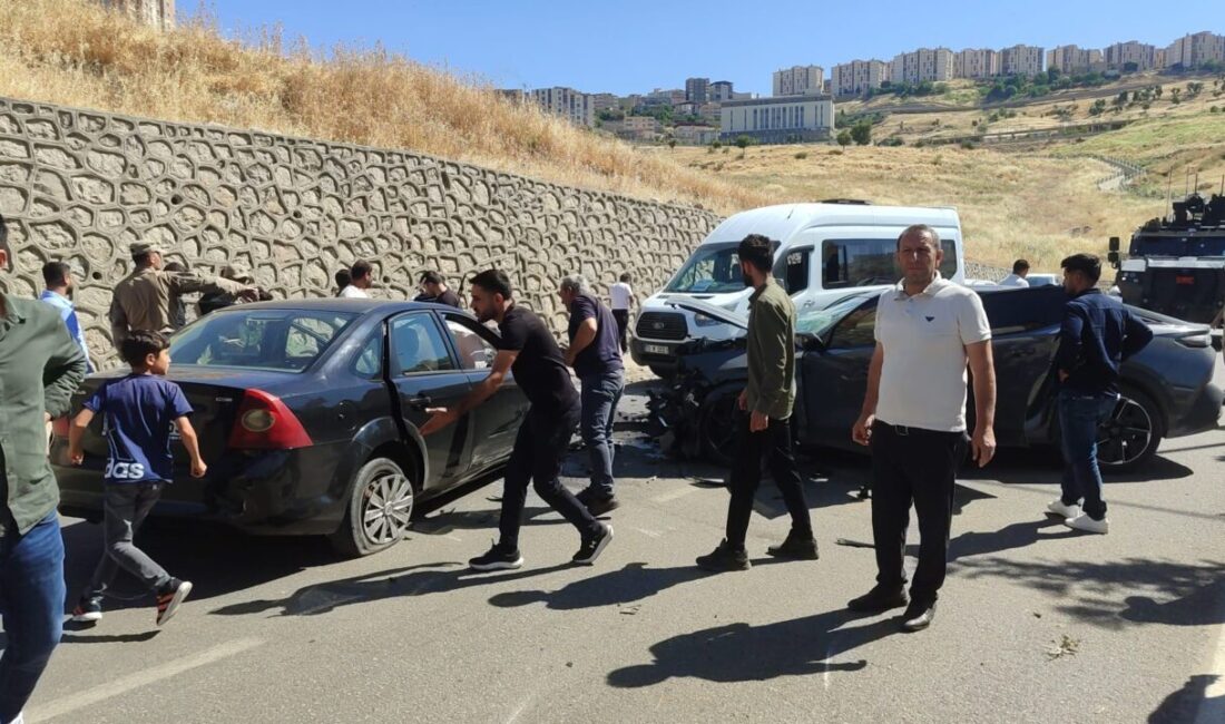 ŞIRNAK (AA) – Şırnak'ta 2 otomobilin çarpıştığı kazada, 1 kişi