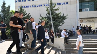 ŞIRNAK (AA) – Şırnak'ta polis ekipleri, Yükseköğretim Kurumları Sınavı'na (YKS)