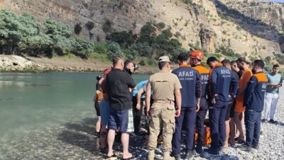 ŞIRNAK (AA) – Şırnak'ın Güçlükonak ilçesinde serinlemek için Dicle Nehri'ne