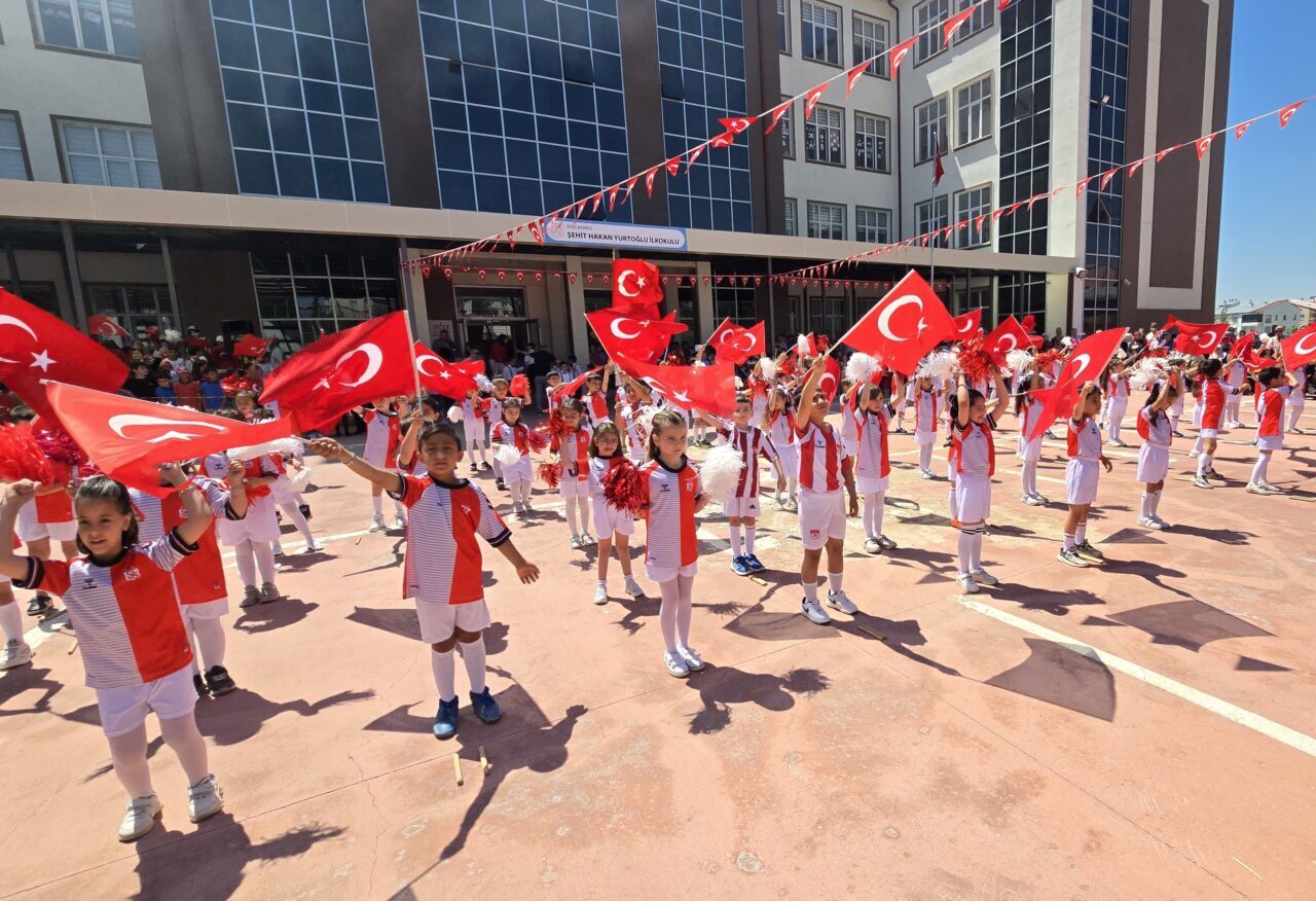 SİVAS (AA) – Sivas Şehit Hakan Yurtoğlu İlkokulu 1. sınıf
