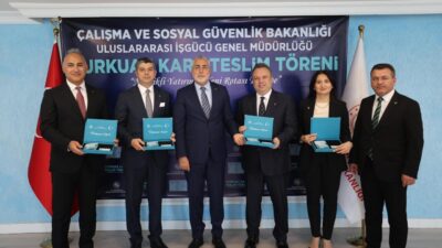- Çalışma ve Sosyal Güvenlik Bakanı Vedat Işıkhan:
- "Ülkemizi küresel
