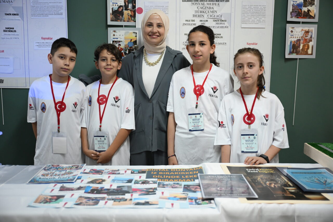 - Edirne’de ortaokul öğrencilerince hazırlanan “Sosyal Medya Çağında Türkçemin Derin