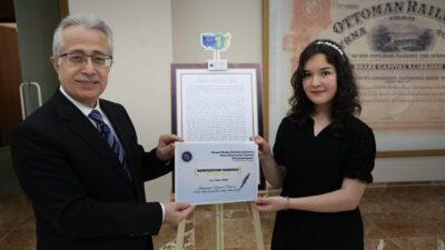 - SPK Başkanı Mahmut Sütcü:
- "Kurul olarak finansalokuryazarlik.gov.tr platformuyla, yüz