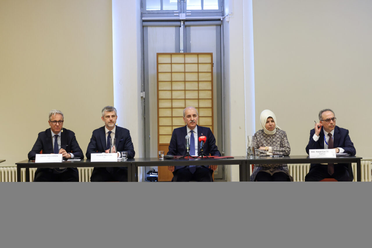 - "Yeni bir küresel ekonomik ve siyasi mimarinin oluşturulmasına yönelik
