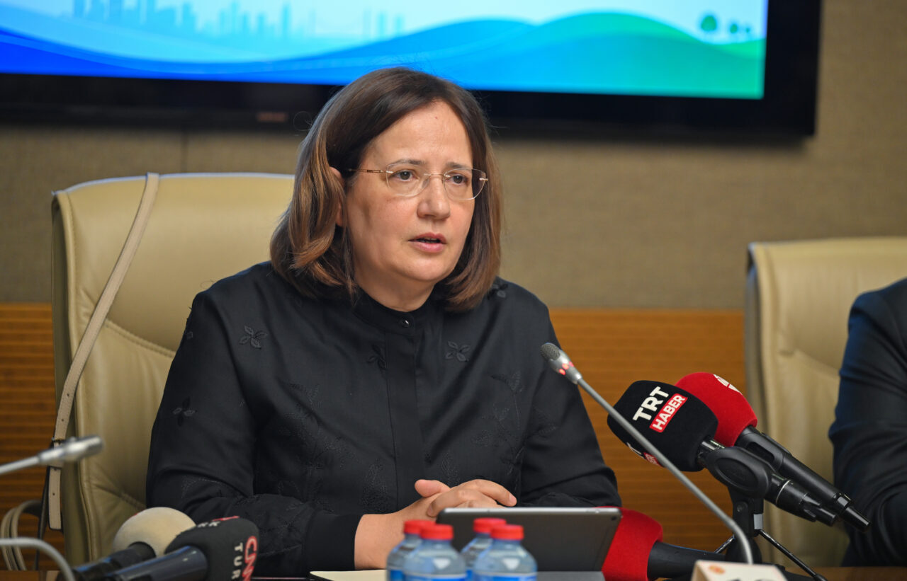 - Çevre, Şehircilik ve İklim Değişikliği Bakan Yardımcısı Fatma Varank:
-