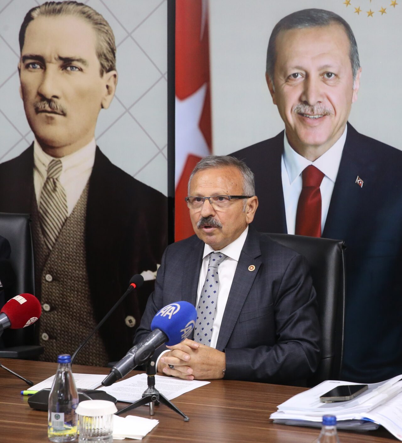- Komisyon Başkanı ve AK Parti Tokat Milletvekili Yusuf Beyazıt:
-