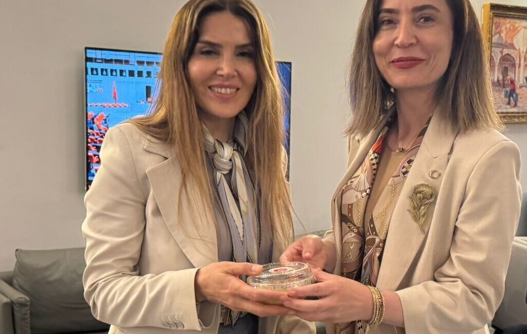 - Alevi-Bektaşi Kültür ve Cemevi Başkanı Esma Ersin:
- "Bu yıl