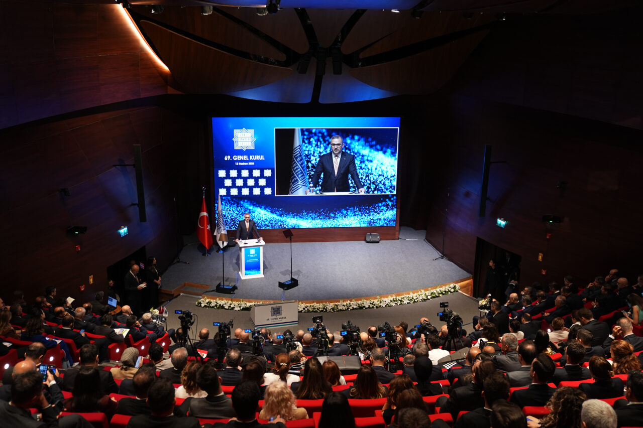 - "Bugün geldiğimiz noktada, sahip olduğumuz politika araçları, güçlü rezerv