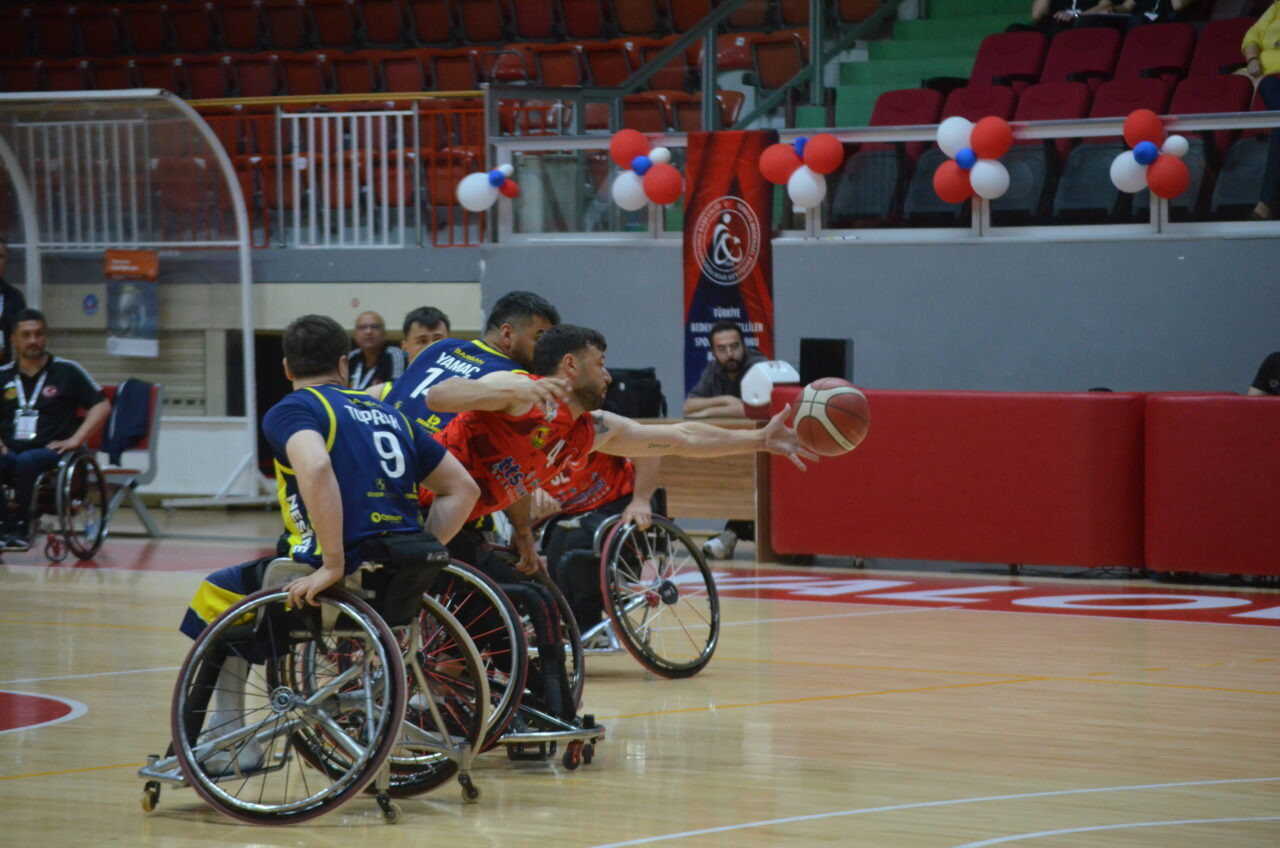 - Fenerbahçe İstanbul Jet: 93 - TSK Rehabilitasyon Merkezi: 57
