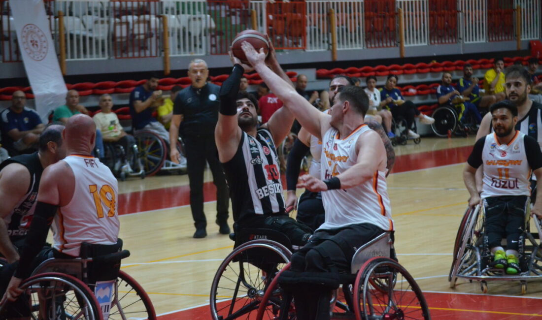 - Galatasaray Fuzul: 93 - Beşiktaş: 95