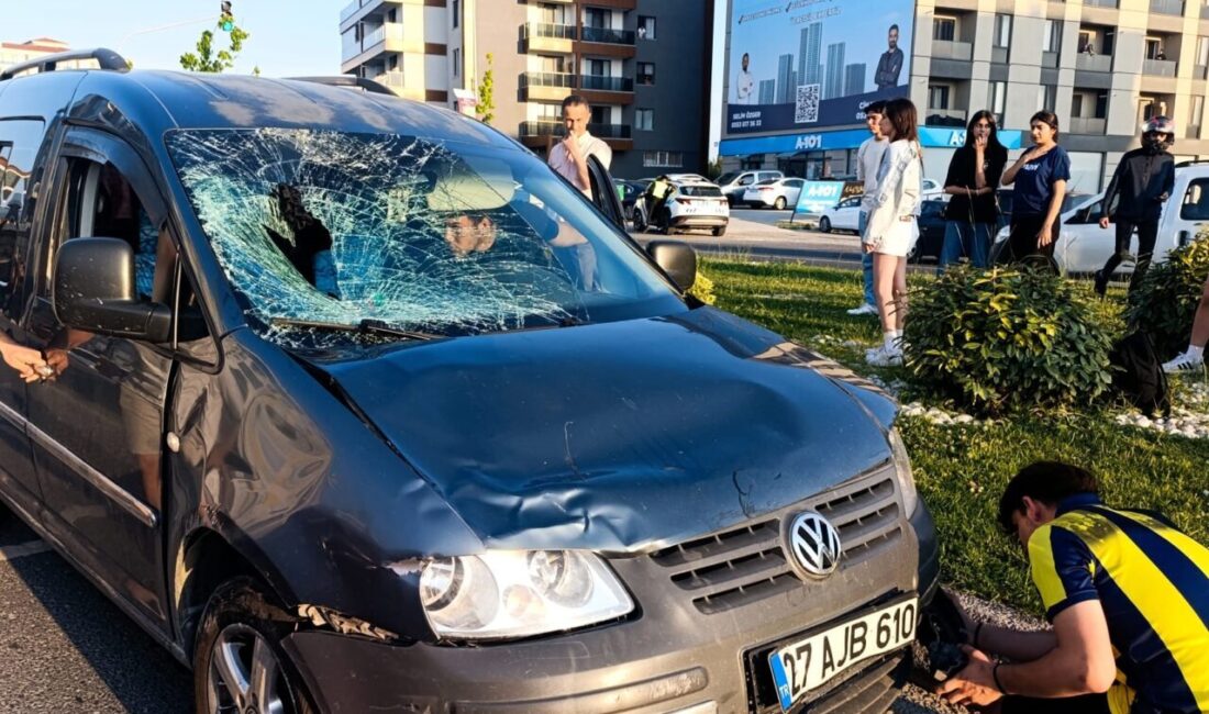 TEKİRDAĞ (AA) – Tekirdağ'ın Çerkezköy ilçesinde hafif ticari aracın çarptığı