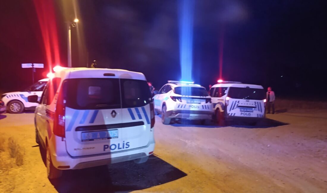 TEKİRDAĞ (AA) – Tekirdağ'ın Çerkezköy ilçesinde nişan merasiminde iki grup