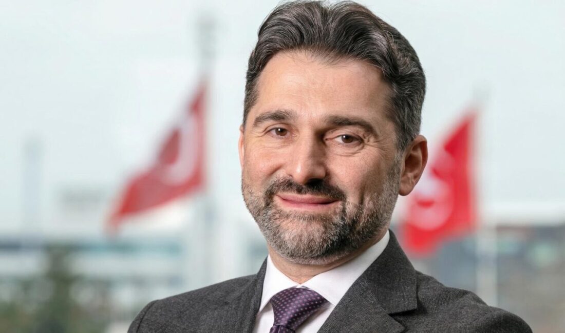 - THY Yönetim Kurulu ve İcra Komitesi Başkanı Prof. Dr.