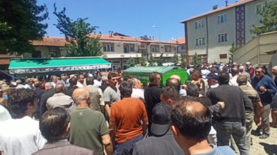 TOKAT (AA) – Tokat'ın Yeşilyurt ilçesinde, cenazeden dönerken otomobilin devrilmesi