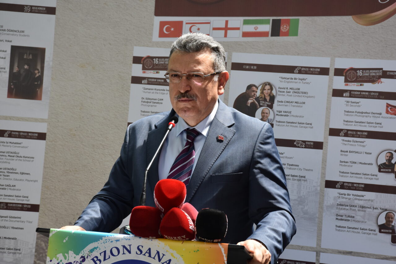 TRABZON (AA) – Trabzon'da "16. Uluslararası Sanat Günleri" açılış programıyla