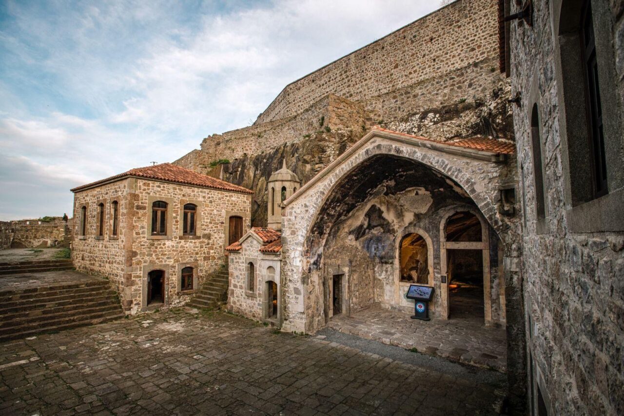 TRABZON (AA) – Trabzon'da Kızlar Manastırı, Atatürk Köşkü, Çal Mağarası